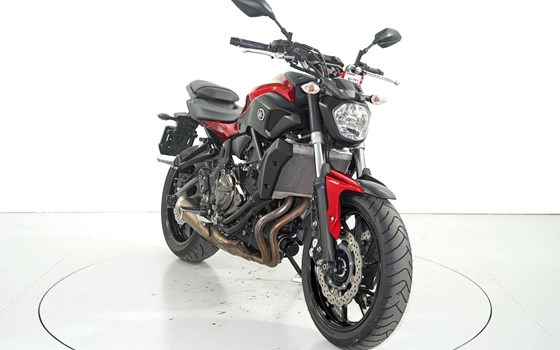 Motorrad Occasion Yamaha MT-07 - Bild 2