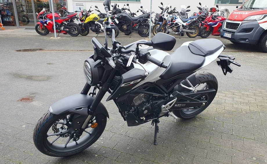 Angebot Honda CB125R Bild 14: Angebot Honda CB125R