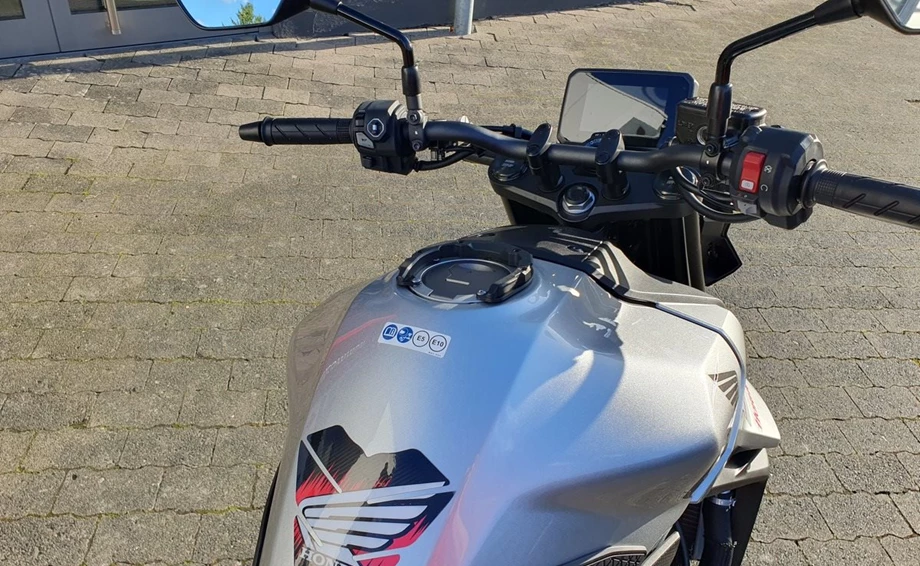 Angebot Honda CB750 Hornet Bild 8: Angebot Honda CB750 Hornet