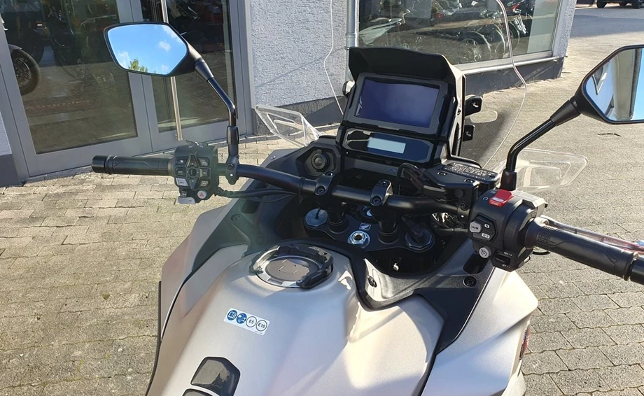 Angebot Honda NT1100 DCT Electronic Suspension Bild 10: Angebot Honda NT1100 DCT Electronic Suspension