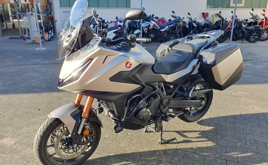 Angebot Honda NT1100 DCT Electronic Suspension Bild 19: Angebot Honda NT1100 DCT Electronic Suspension