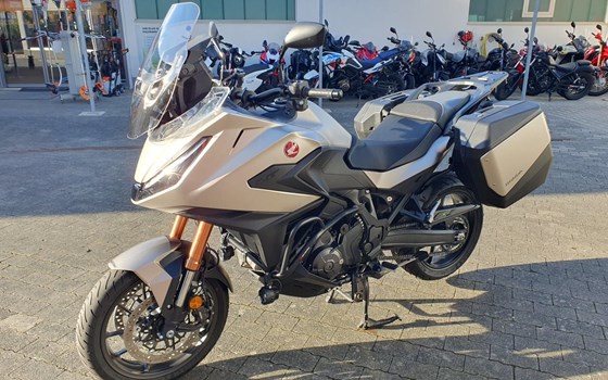 Gebrauchtmotorrad Honda NT1100 DCT Electronic Suspension - Bild 19