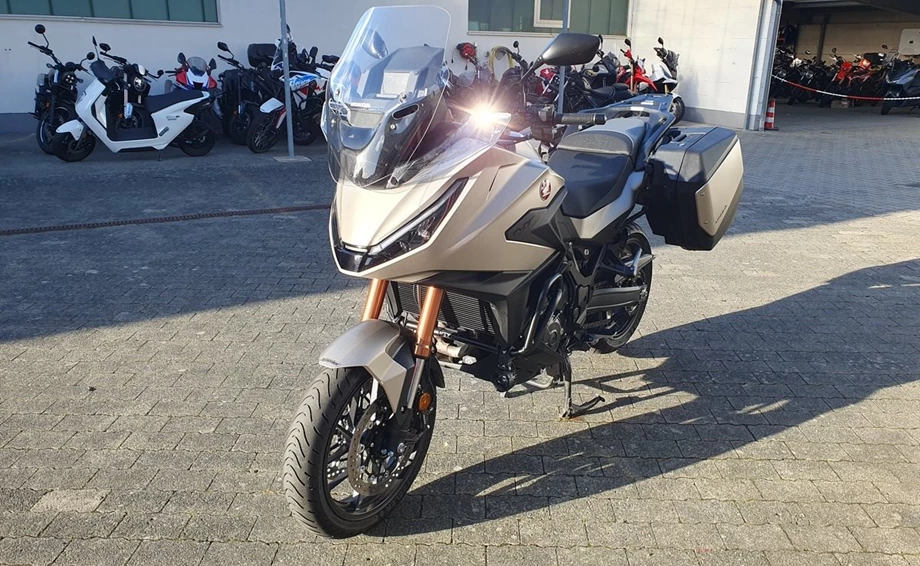 Angebot Honda NT1100 DCT Electronic Suspension Bild 20: Angebot Honda NT1100 DCT Electronic Suspension