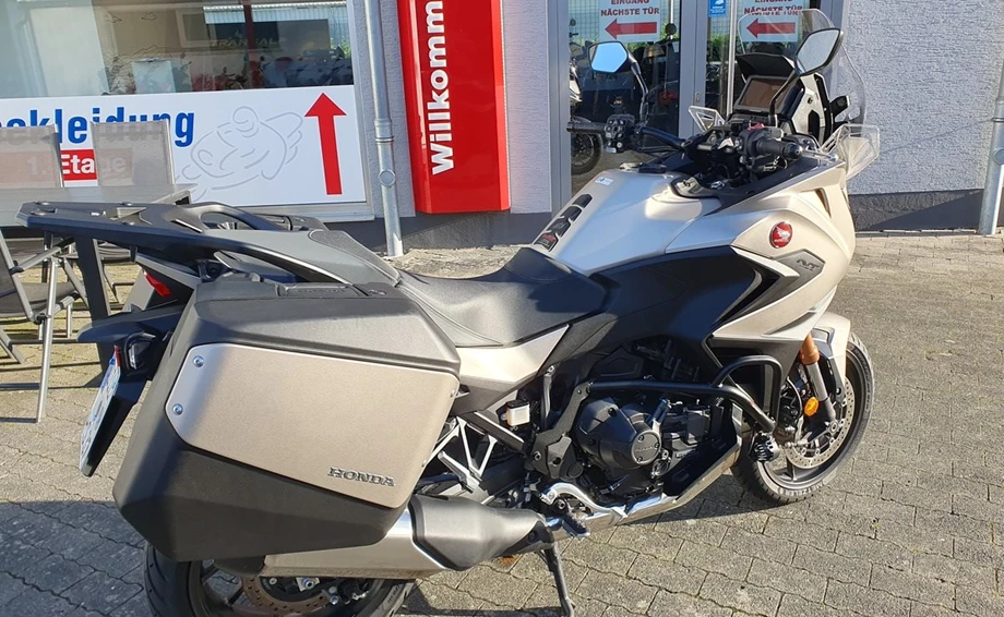 Angebot Honda NT1100 DCT Electronic Suspension Bild 7: Angebot Honda NT1100 DCT Electronic Suspension