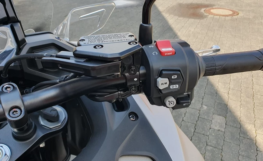 Angebot Honda NT1100 DCT Electronic Suspension Bild 20: Angebot Honda NT1100 DCT Electronic Suspension