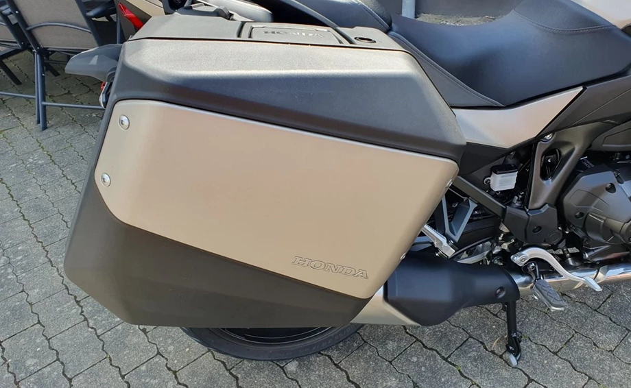 Angebot Honda NT1100 DCT Electronic Suspension Bild 3: Angebot Honda NT1100 DCT Electronic Suspension