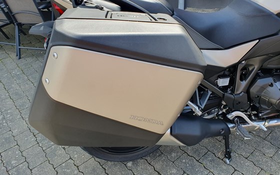 Neufahrzeug Honda NT1100 DCT Electronic Suspension - Bild 3