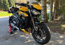 Gebrauchte Triumph Street Triple 765 RS Gebrauchte Triumph Street Triple 765 RS