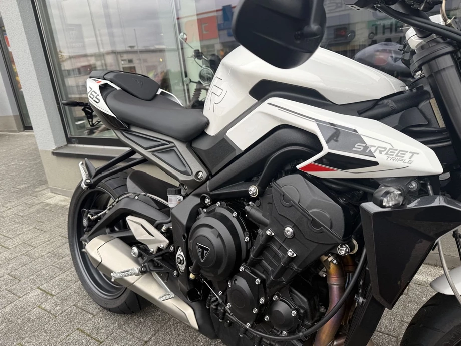 Angebot Triumph Street Triple 765 R Bild 3: Angebot Triumph Street Triple 765 R