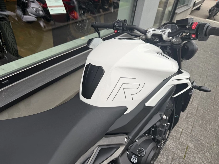 Angebot Triumph Street Triple 765 R Bild 5: Angebot Triumph Street Triple 765 R