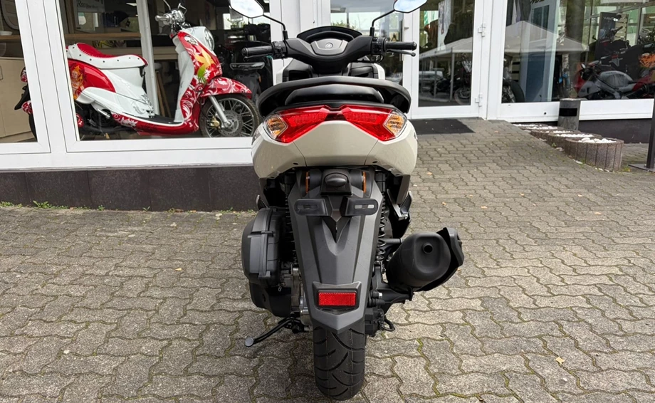 Angebot Yamaha NMAX 125 Bild 4: Angebot Yamaha NMAX 125