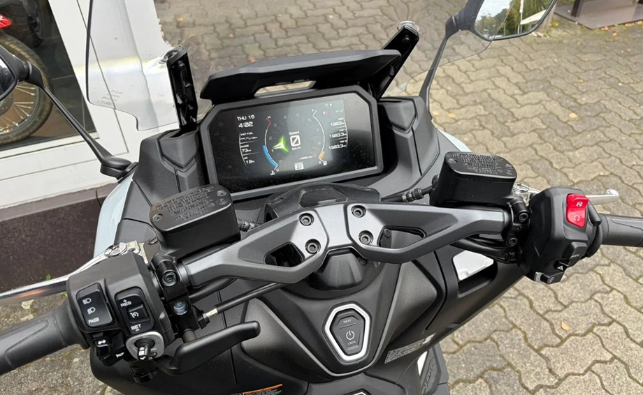 Angebot Yamaha TMAX Tech MAX Bild 10: Angebot Yamaha TMAX Tech MAX