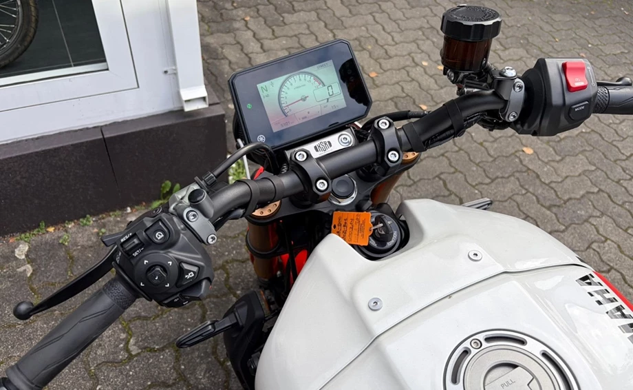 Angebot Yamaha XSR900 Bild 9: Angebot Yamaha XSR900