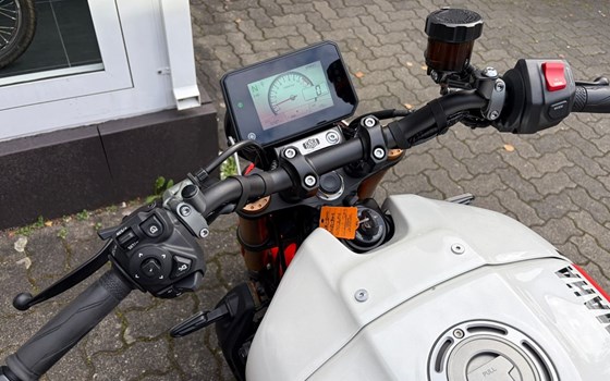 Gebrauchtmotorrad Yamaha XSR900 - Bild 9