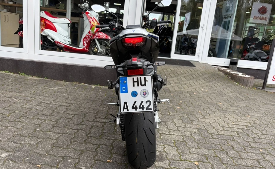 Angebot Yamaha MT-09 SP Bild 4: Angebot Yamaha MT-09 SP