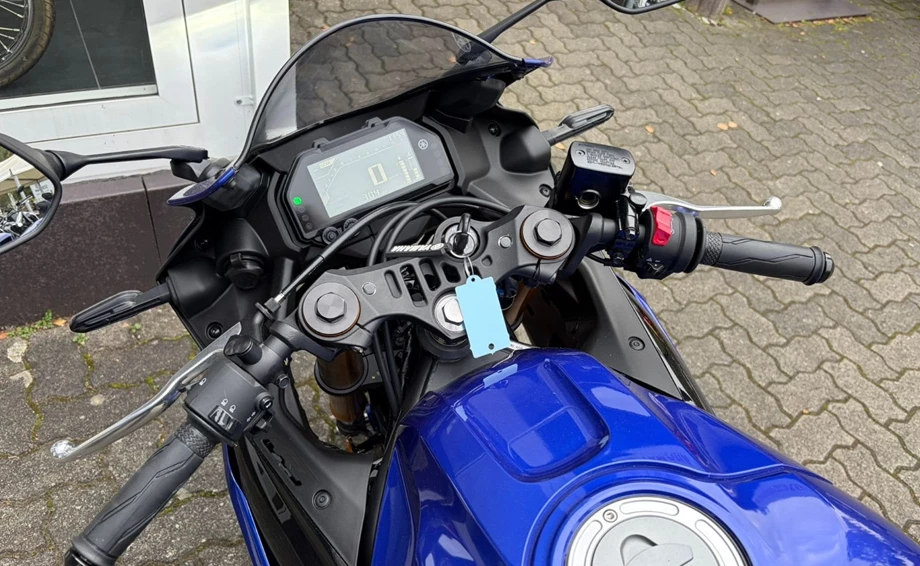 Angebot Yamaha YZF-R3 Bild 8: Angebot Yamaha YZF-R3