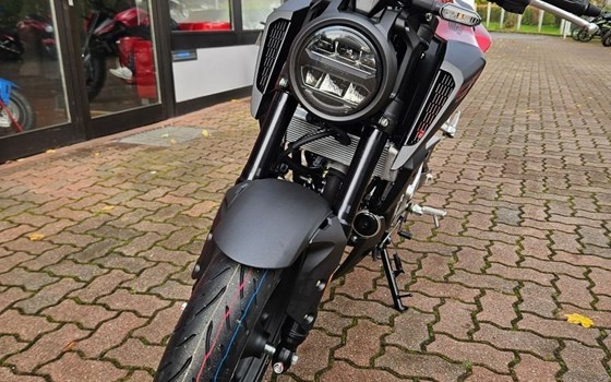 Neufahrzeug Honda CB125R - Bild 4