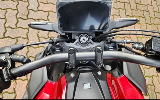 Neufahrzeug Honda CB125R - Bild 5