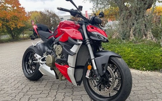Gebrauchtmotorrad Ducati Streetfighter V4 - Bild 2