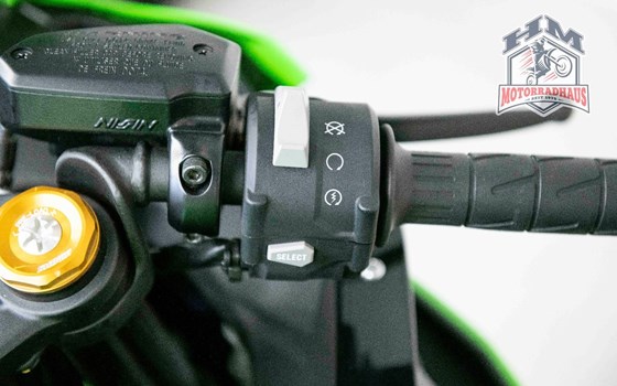 Gebrauchtmotorrad Kawasaki Ninja ZX-4RR - Bild 11