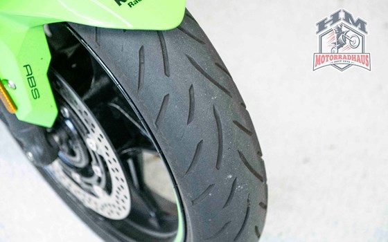 Gebrauchtmotorrad Kawasaki Ninja ZX-4RR - Bild 8