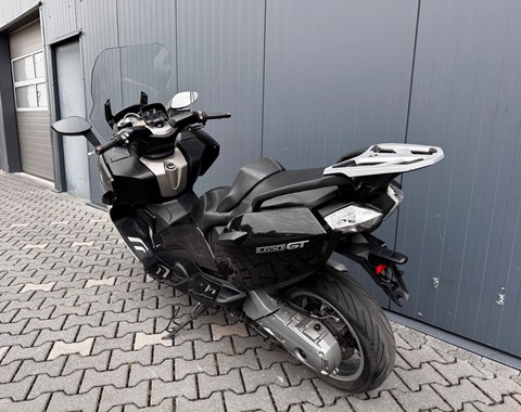 zum Vergrössern bitte anklicken!