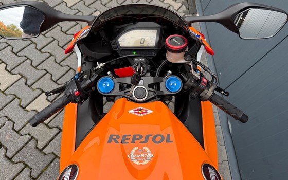 Gebrauchtmotorrad Honda CBR1000RR Fireblade - Bild 4