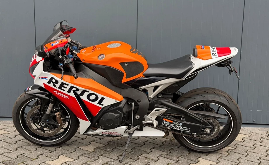 Angebot Honda CBR1000RR Fireblade Bild 5: Angebot Honda CBR1000RR Fireblade