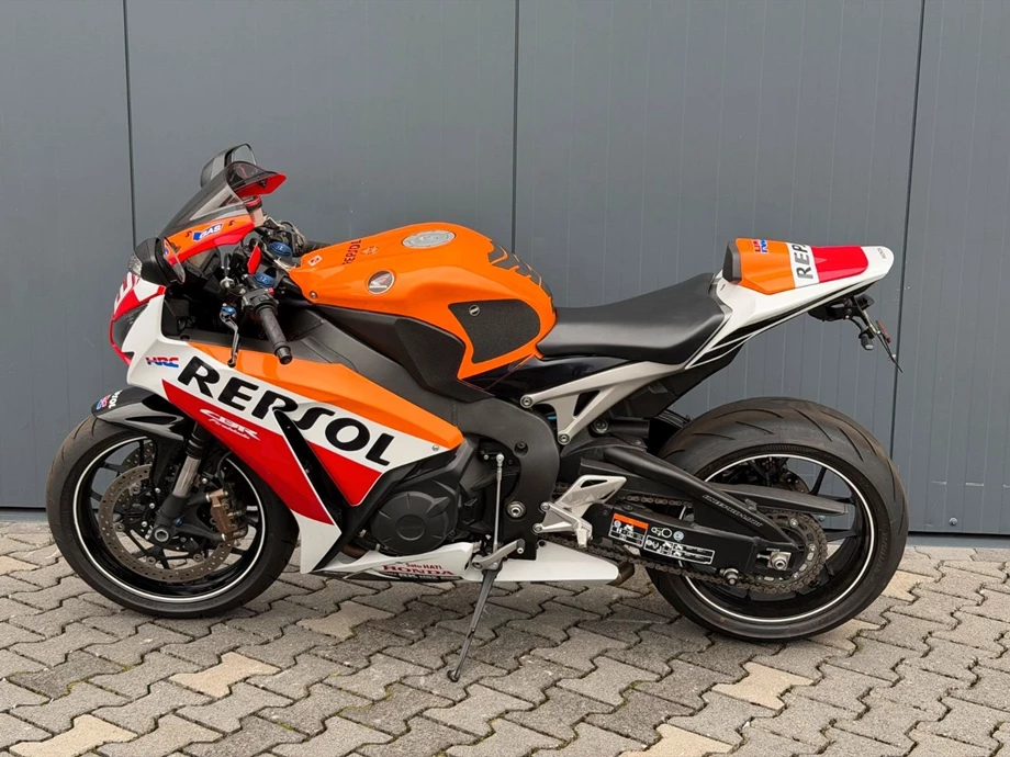 Angebot Honda CBR1000RR Fireblade Bild 5: Angebot Honda CBR1000RR Fireblade
