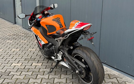 Gebrauchtmotorrad Honda CBR1000RR Fireblade - Bild 7