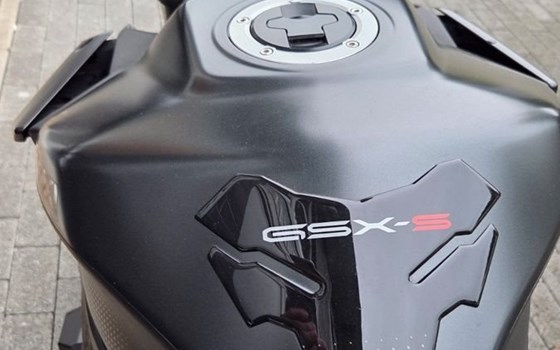 Gebrauchtmotorrad Suzuki GSX-S950 - Bild 5