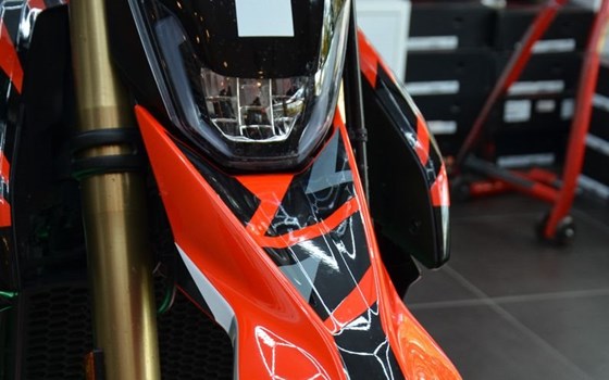 Gebrauchtmotorrad Ducati Hypermotard 698 Mono RVE - Bild 4