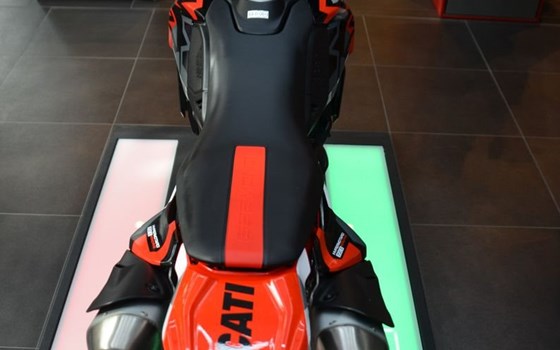 Gebrauchtmotorrad Ducati Hypermotard 698 Mono RVE - Bild 8