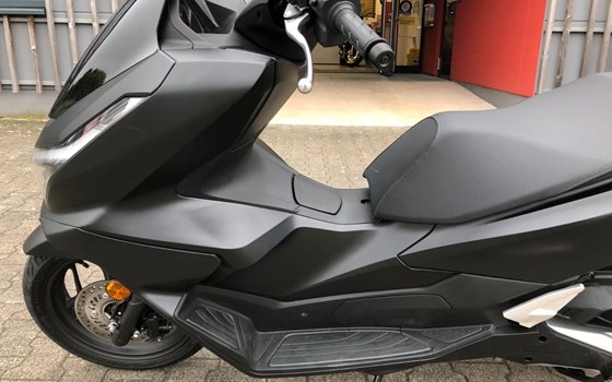Gebrauchtmotorrad Honda PCX125 - Bild 4