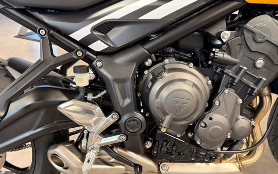 Gebrauchtmotorrad Triumph Trident 660 - Bild 3
