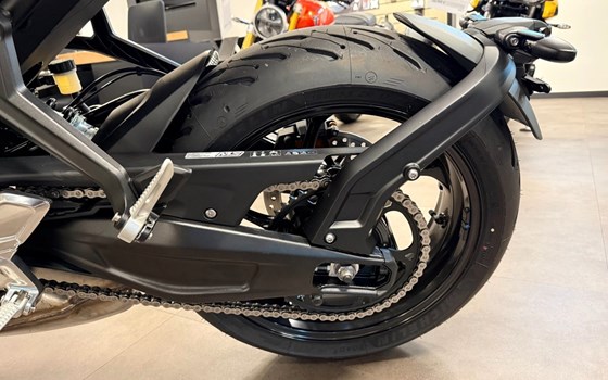 Gebrauchtmotorrad Triumph Trident 660 - Bild 8