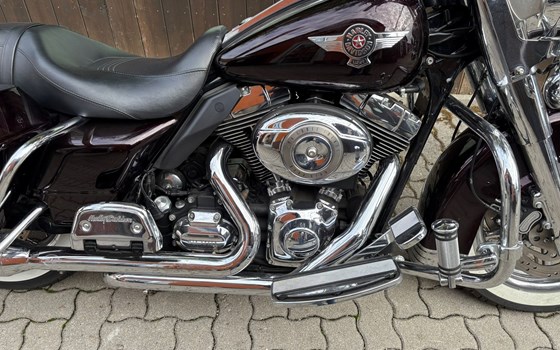 Gebrauchtmotorrad Harley-Davidson Road King Classic FLHRC - Bild 9 Gebrauchtmotorrad Harley-Davidson Road King Classic FLHRC - Bild 9