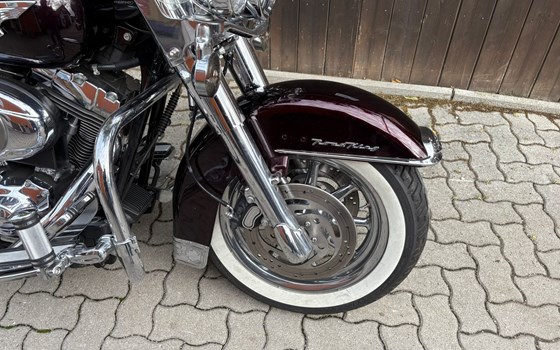 Gebrauchtmotorrad Harley-Davidson Road King Classic FLHRC - Bild 5 Gebrauchtmotorrad Harley-Davidson Road King Classic FLHRC - Bild 5