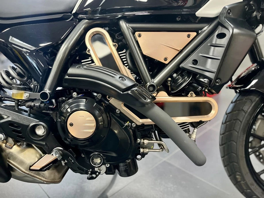 Offer Ducati Scrambler 10° Anniversario Rizoma Edition Bild 10: Offer Ducati Scrambler 10° Anniversario Rizoma Edition