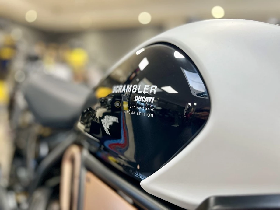 Offer Ducati Scrambler 10° Anniversario Rizoma Edition Bild 12: Offer Ducati Scrambler 10° Anniversario Rizoma Edition