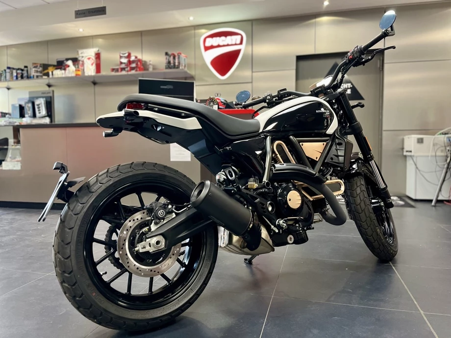 Offer Ducati Scrambler 10° Anniversario Rizoma Edition Bild 5: Offer Ducati Scrambler 10° Anniversario Rizoma Edition