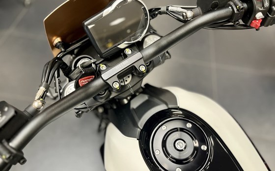 Gebrauchtmotorrad Ducati Scrambler 10° Anniversario Rizoma Edition - Bild 9