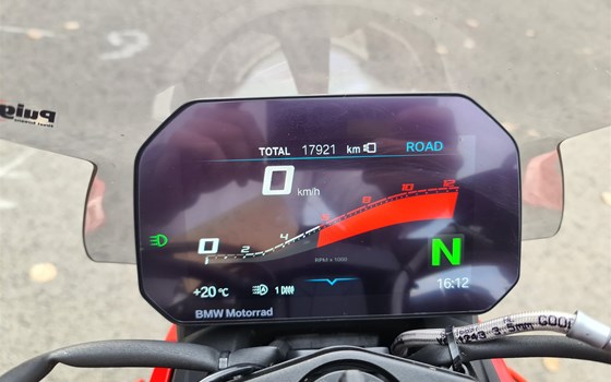 Gebrauchtmotorrad BMW S 1000 R - Bild 10 Gebrauchtmotorrad BMW S 1000 R - Bild 10