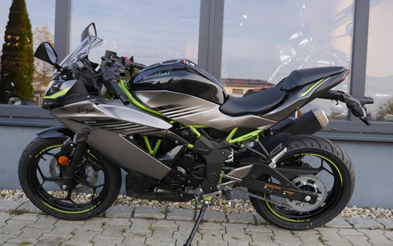 Neufahrzeug Kawasaki Ninja 125 - Bild 4