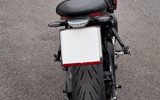 Gebrauchtmotorrad Triumph Trident 660 - Bild 6 Gebrauchtmotorrad Triumph Trident 660 - Bild 6