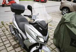 Gebrauchte Kawasaki J300 Gebrauchte Kawasaki J300
