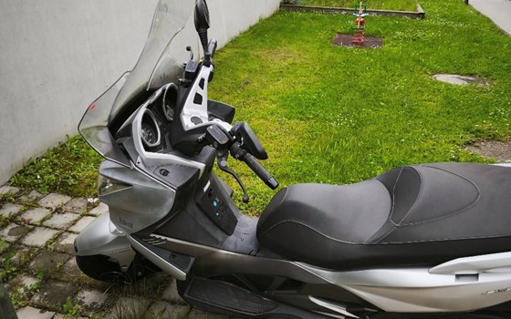 Gebrauchtmotorrad Kawasaki J300 - Bild 2 Gebrauchtmotorrad Kawasaki J300 - Bild 2
