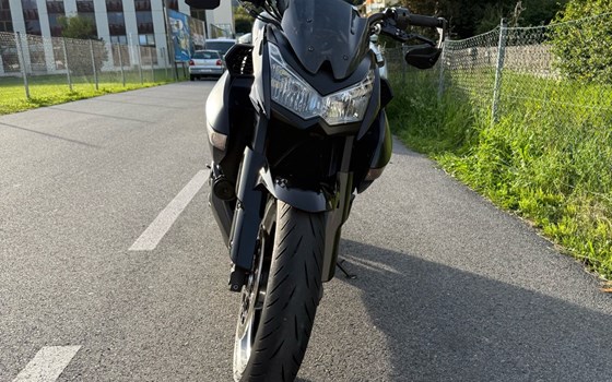 Gebrauchtmotorrad Kawasaki Z 1000 Black Edition - Bild 2 Gebrauchtmotorrad Kawasaki Z 1000 Black Edition - Bild 2