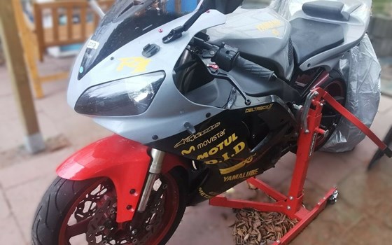 Gebrauchtmotorrad Yamaha R1 - Bild 1