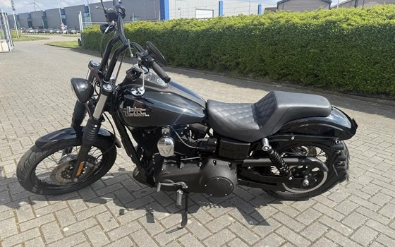 Gebrauchtmotorrad Harley-Davidson Street Bob 117 - Bild 1